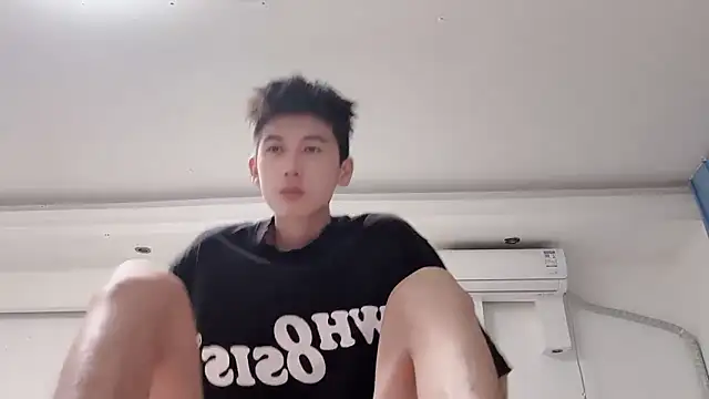 xiaojie2563 online show from 09-09-25, 12:47