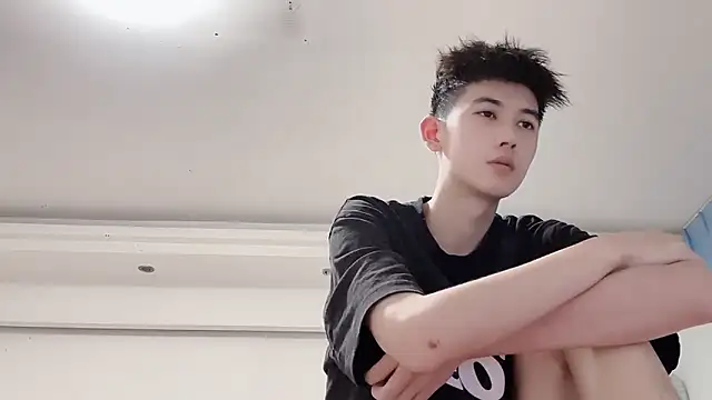 xiaojie2563 online show from 09-28-25, 09:49