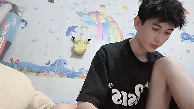 xiaojie2563 online show from 10-21-25, 04:06