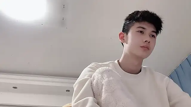 xiaojie2563 online show from 02-26-26, 11:43