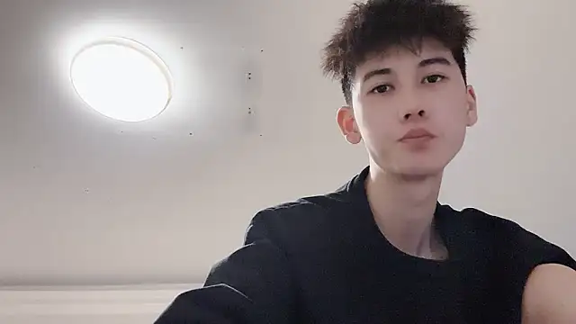 xiaojie2563 online show from 10-29-25, 07:13