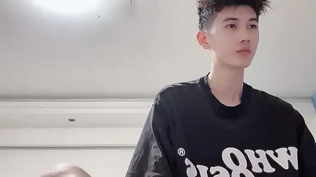 xiaojie2563 online show from 09-26-25, 11:06