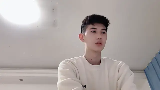 xiaojie2563 online show from 03-05-26, 09:50