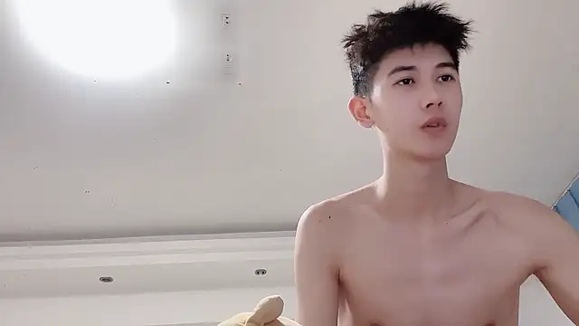 xiaojie2563 online show from 10-06-25, 12:06