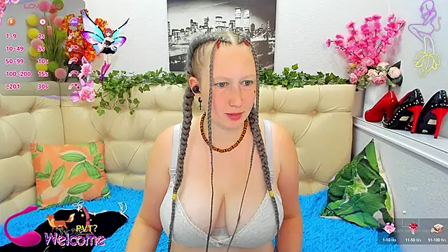 Snapshot of Tata_foxy_x chatting on 10-06-25, 04:35 Tata foxy x online show from 10-06-25, 04:35