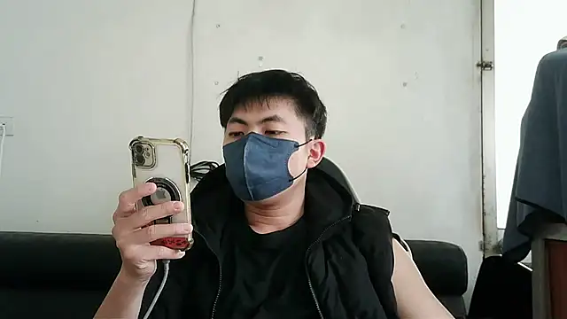 bigbb101011 online show from 01-11-26, 05:36