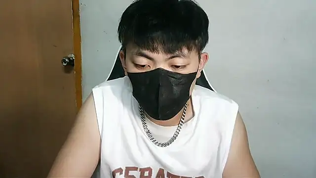 bigbb101011 online show from 09-30-25, 02:01