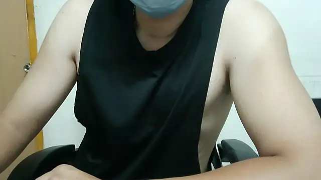 bigbb101011 online show from 10-06-25, 03:35