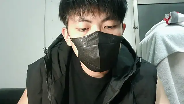 bigbb101011 online show from 12-16-25, 01:48