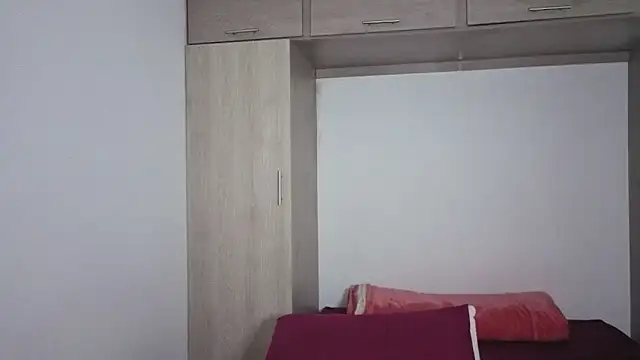 Candela    online show from 03-21-26, 08:19