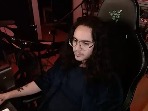 Snapshot of dorrey21 chatting on 11-06-25, 03:54 dorrey21 online show from 11-06-25, 03:54