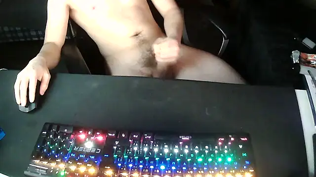 solooboy18 online show from 11-16-25, 03:39