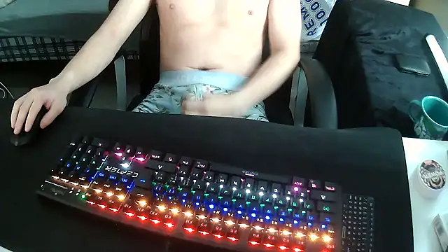 solooboy18 online show from 09-23-25, 12:45