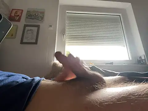 xmilolivex online show from 03-08-26, 08:17