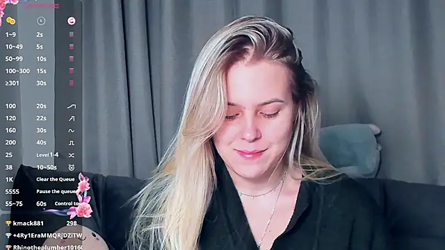 AngelAnty online show from 11-23-25, 01:10