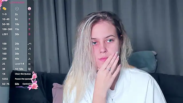 AngelAnty online show from 11-21-25, 01:10