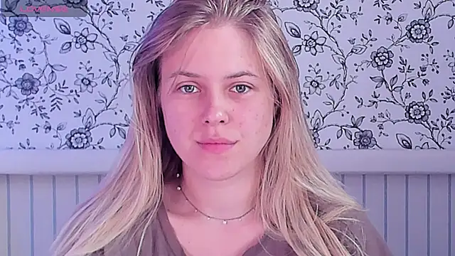 Snapshot of AngelAnty chatting on 07-09-26, 01:10 AngelAnty online show from 07-09-26, 01:10