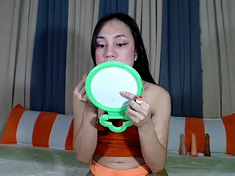 Snapshot of Jadehotcum chatting on 10-20-25, 09:21 Jadehotcum online show from 10-20-25, 09:21