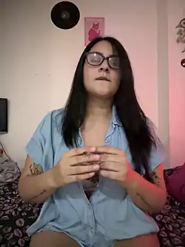 CamilaH 69 online show from 04-21-26, 06:09