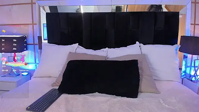 GretaVelvet online show from 10-31-25, 08:27