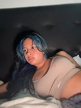 lynn9000 online show from 04-17-26, 07:22