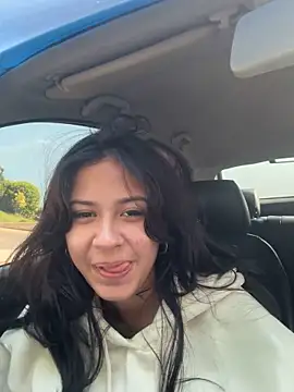 lynn9000 online show from 11-14-25, 01:26