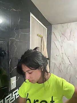 lynn9000 online show from 09-27-25, 05:46