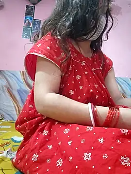 Snapshot of hiddennisha chatting on 06-01-26, 05:12 hiddennisha online show from 06-01-26, 05:12