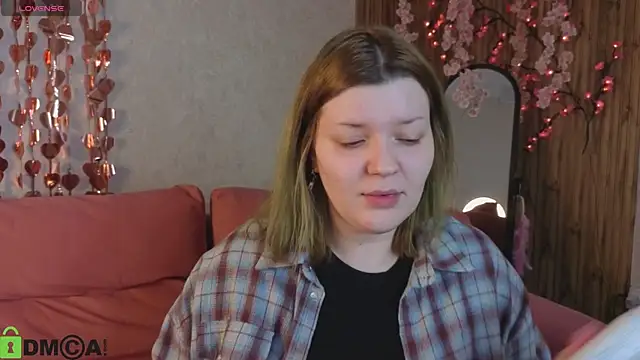 Snapshot of Michele_Greenn chatting on 02-16-26, 12:20 Michele Greenn online show from 02-16-26, 12:20