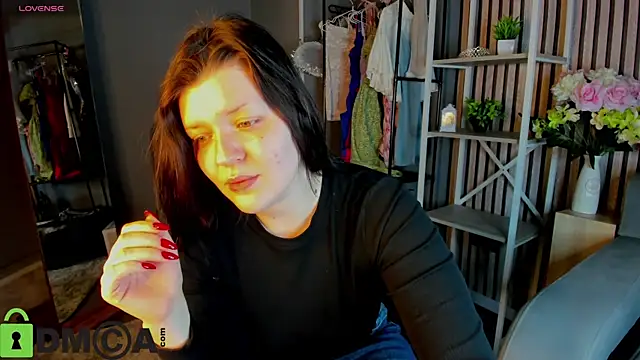 Michele Greenn online show from 12-15-25, 01:00