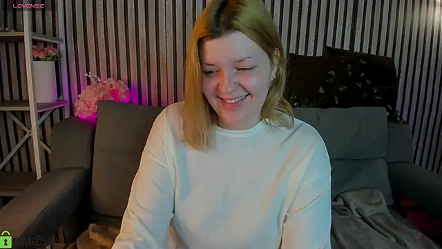 Michele Greenn online show from 04-13-26, 01:09