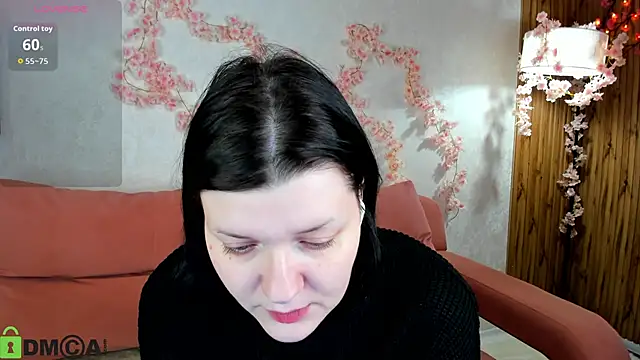 Michele Greenn online show from 11-06-25, 01:09