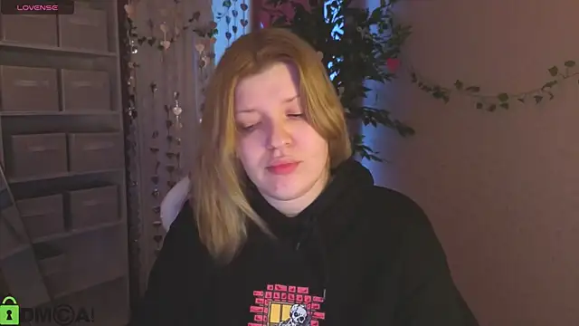 Michele Greenn online show from 03-15-26, 01:01