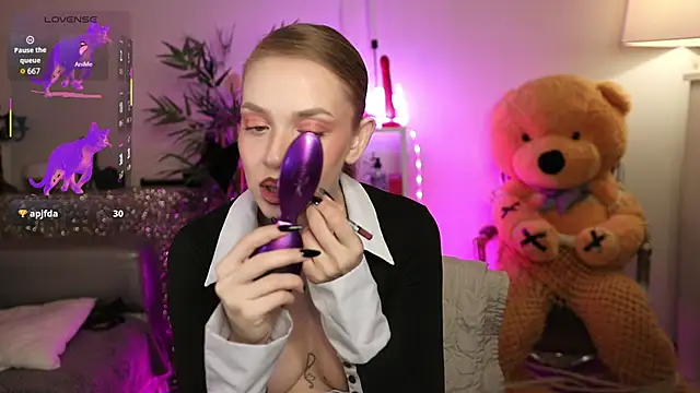 NovaHollisx online show from 02-19-26, 05:04