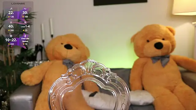 NovaHollisx online show from 12-01-25, 03:51