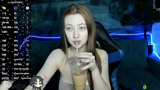 AmourLily online show from 05-28-26, 06:21