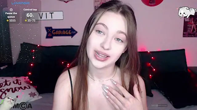 AmourLily online show from 12-21-25, 09:00