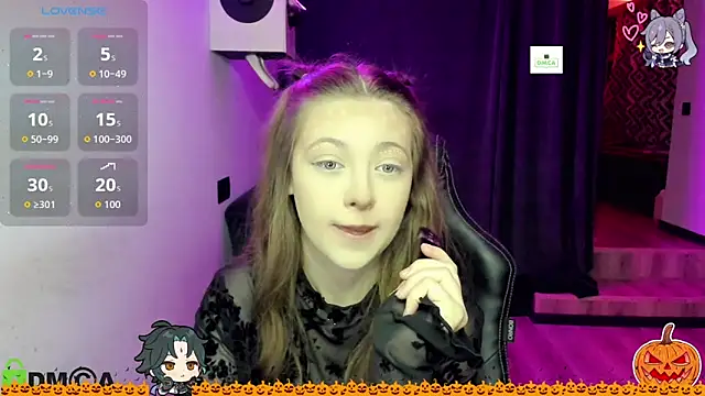 AmourLily online show from 10-31-25, 08:00