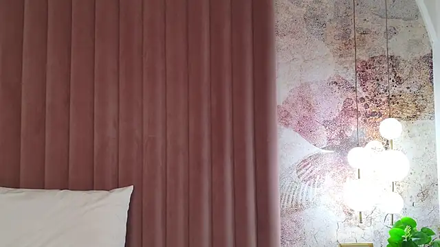 AriaHeart online show from 05-16-26, 10:36