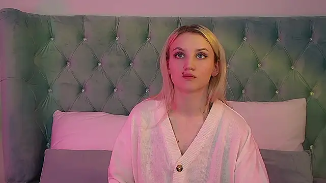 StacyEvances online show from 11-15-25, 06:50