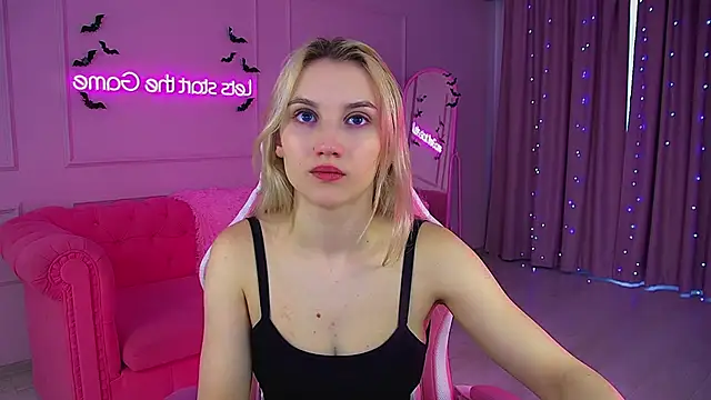 StacyEvances online show from 11-01-25, 08:41