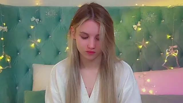 StacyEvances online show from 12-02-25, 06:20