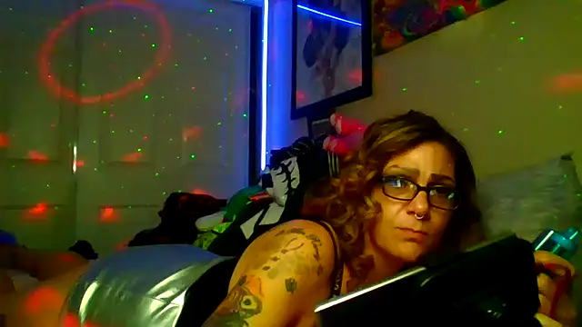 SparklesB1tch online show from 11-29-25, 06:52