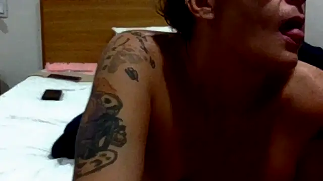 SparklesB1tch online show from 10-02-25, 10:18