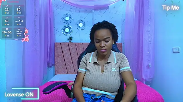 mia  thomson  online show from 05-17-26, 12:43