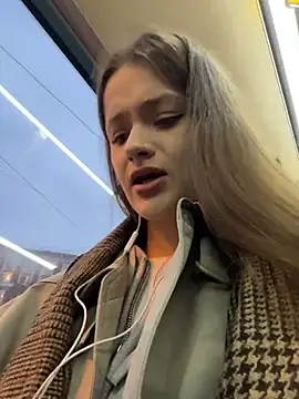 KittyQueeny online show from 10-29-25, 02:16