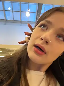 KittyQueeny online show from 10-12-25, 02:18