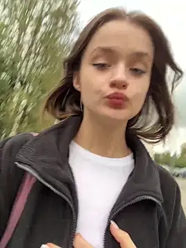 KittyQueeny online show from 09-18-25, 02:20