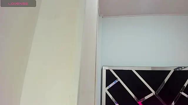 iisabella noa online show from 10-24-25, 01:10