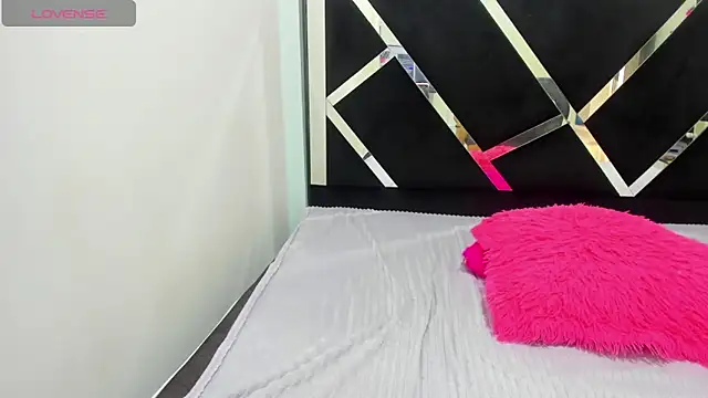 iisabella noa online show from 10-25-25, 01:56